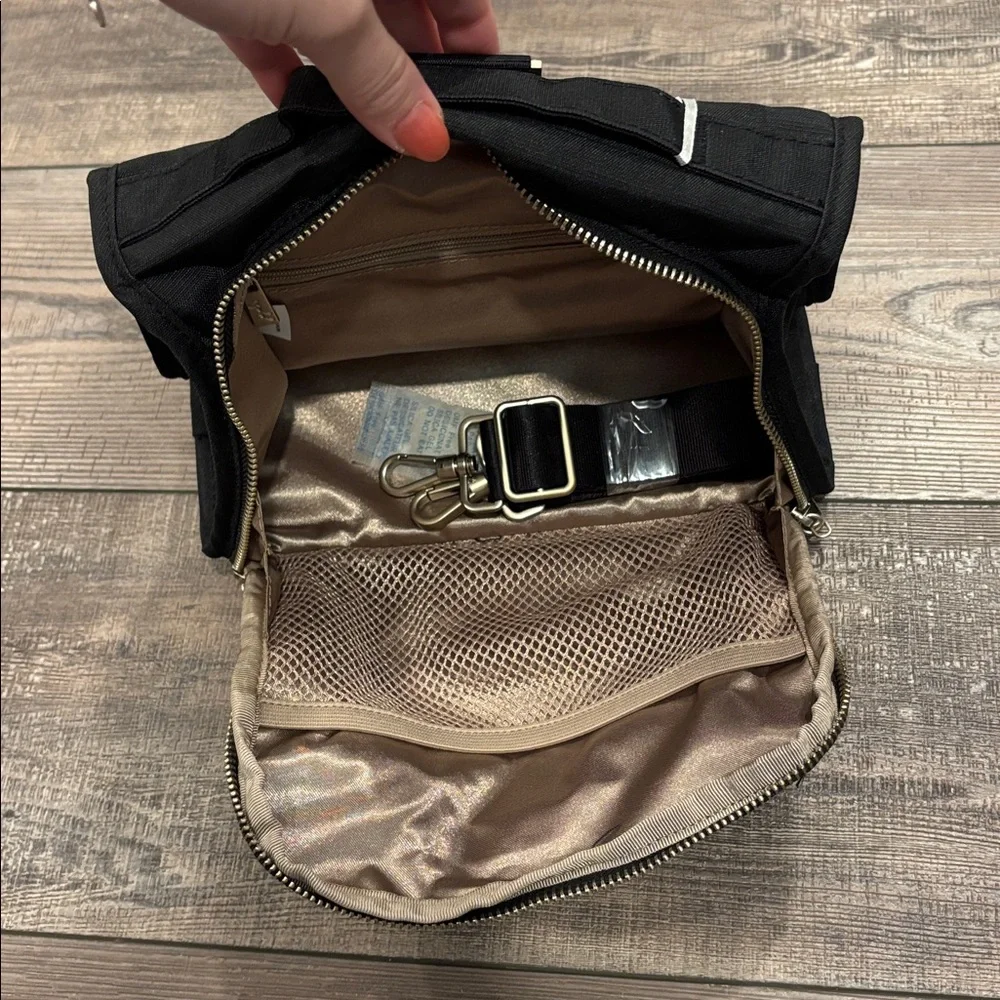 JuJuBe The Bestie Crossbody Bag Black Chromatics - Picture 7 of 9